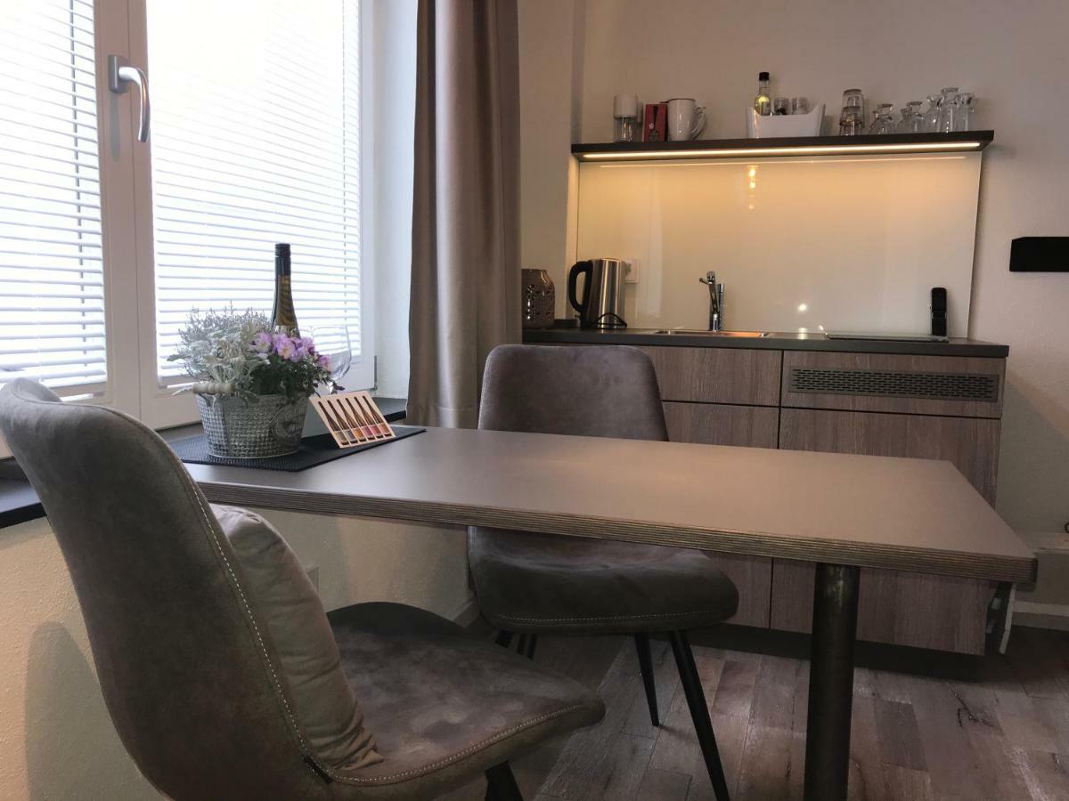 Sybille Kuntz Weingut Gaestehaus Lieser Bagian luar foto
